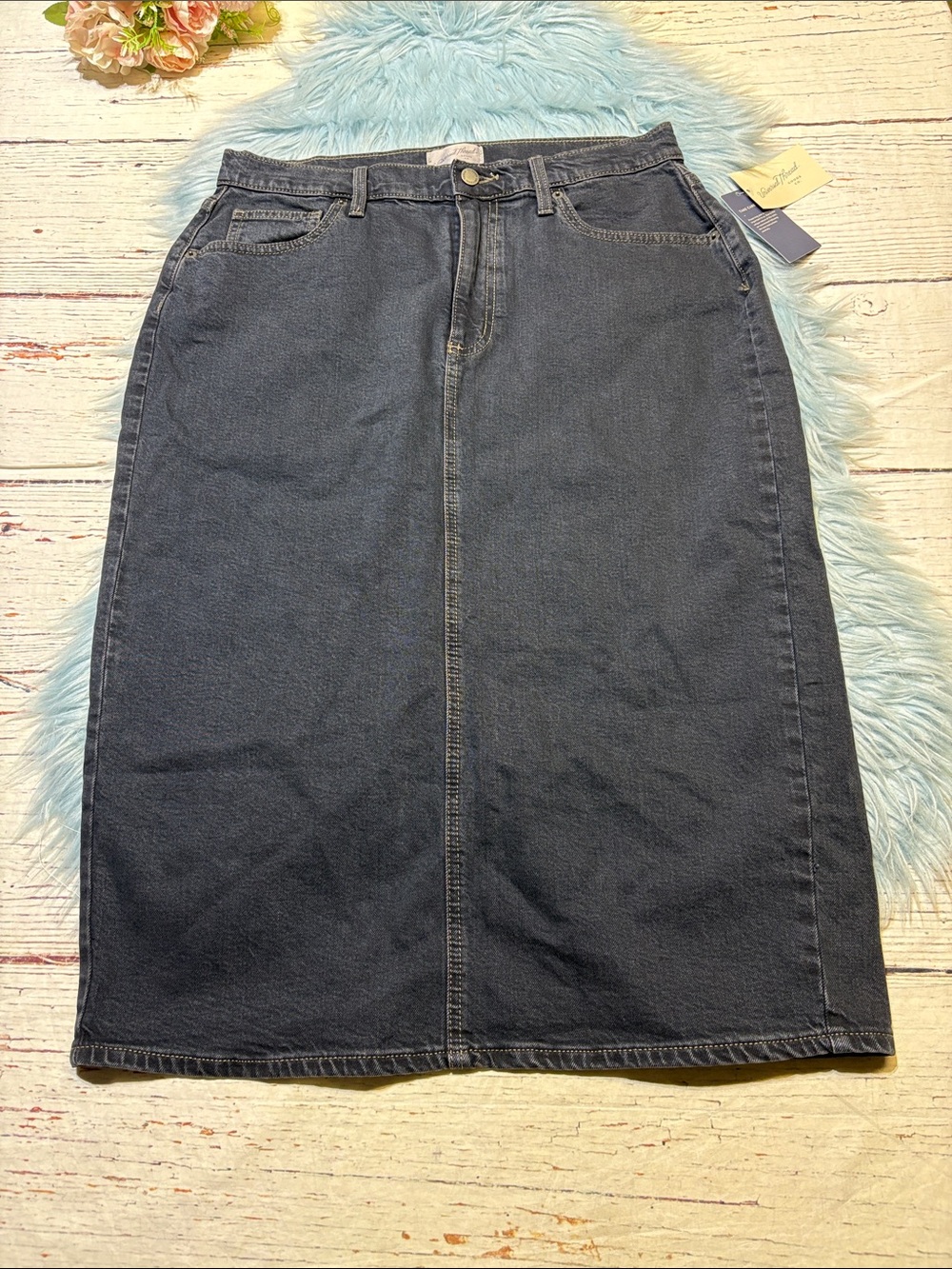 NWT Universal Thread Black Wash Denim Midi Skirt SZ 10